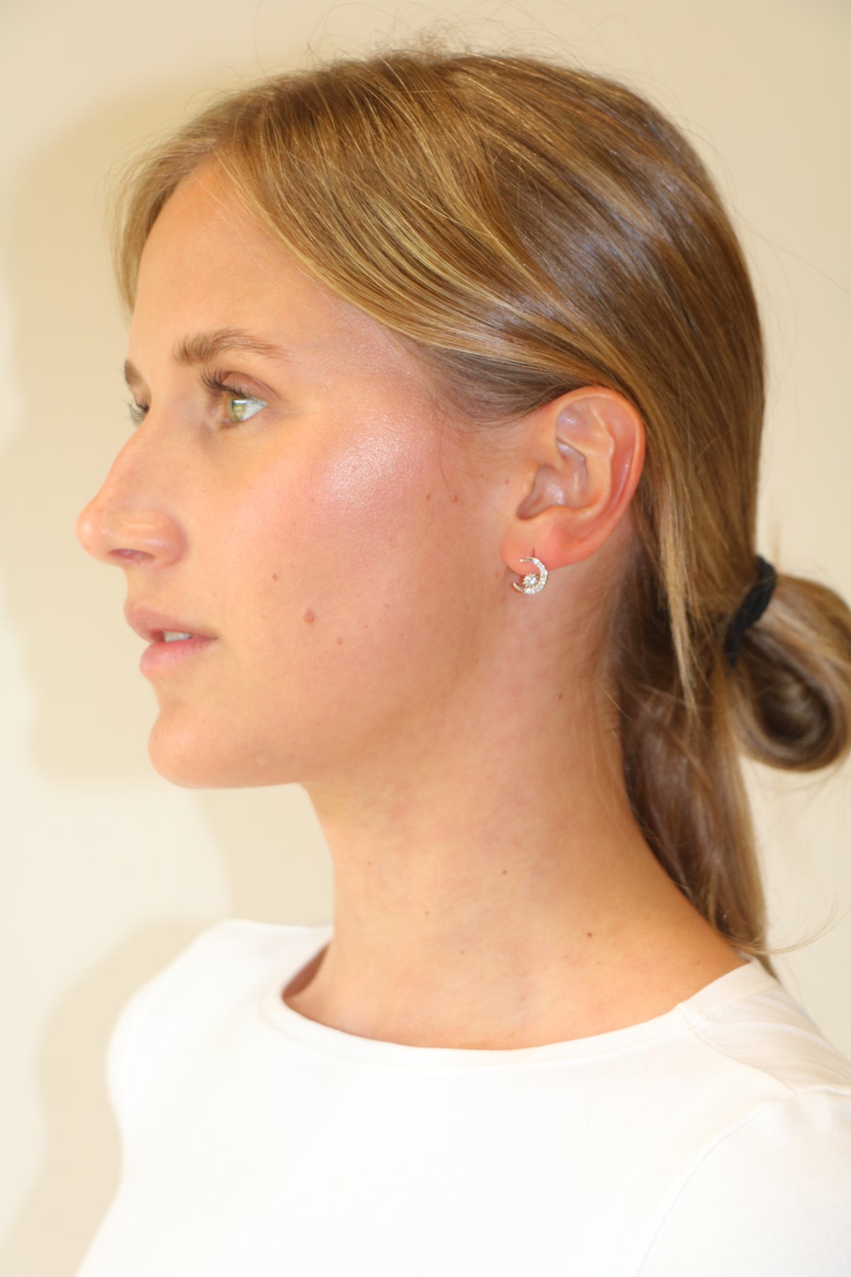 Aretes Moonbow Studs Dorado